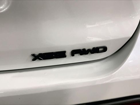 Used 2023 Toyota Highlander XSE AWD/4WD image 10