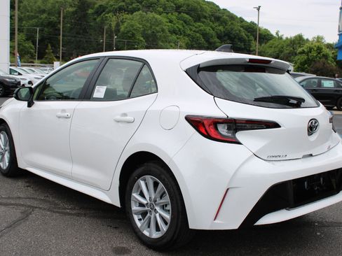 New 2026 Toyota Corolla SE FWD image 9