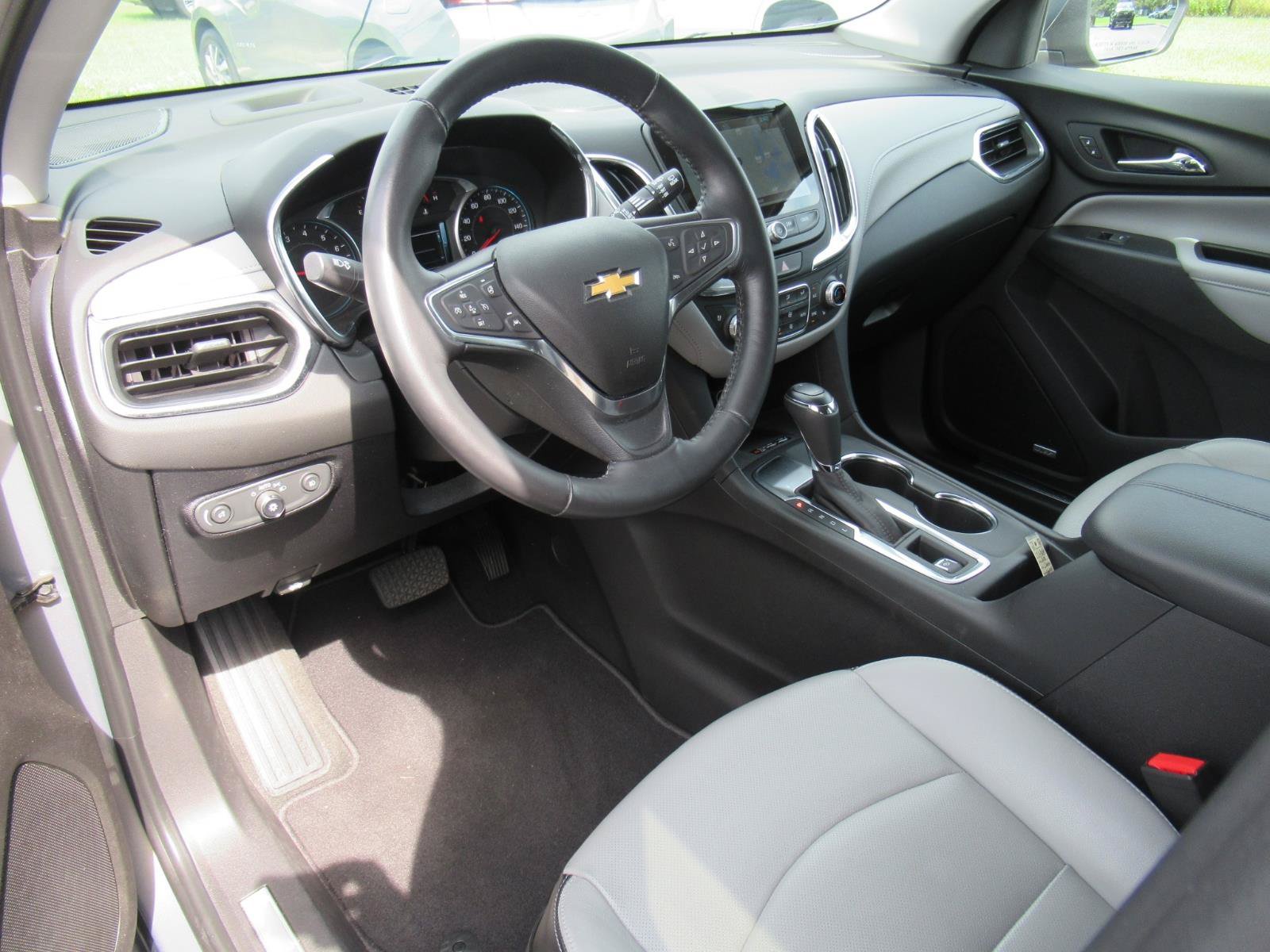 Used 2018 Chevrolet Equinox Premier FWD image 15
