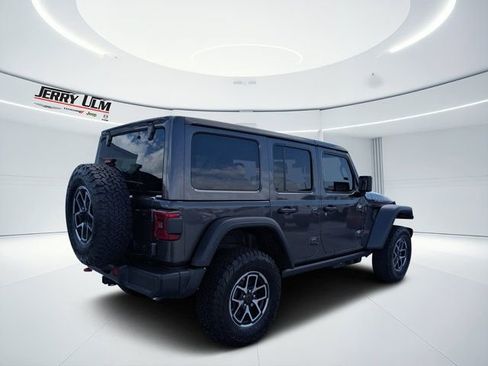 New 2026 Jeep Wrangler Unlimited Rubicon AWD/4WD image 3
