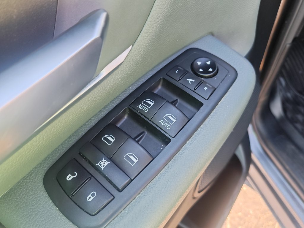 Used 2021 RAM 1500 Big Horn AWD/4WD image 11