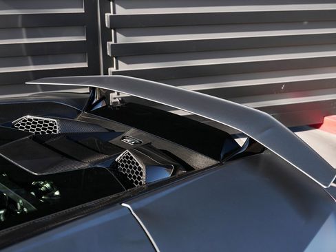 Used 2023 Lamborghini Huracan Tecnica image 6