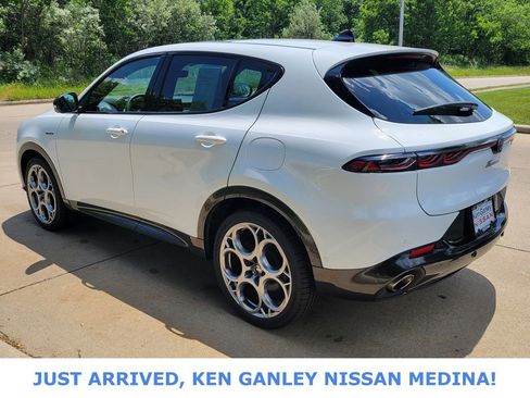 Used 2024 Alfa Romeo Tonale Veloce AWD/4WD image 5