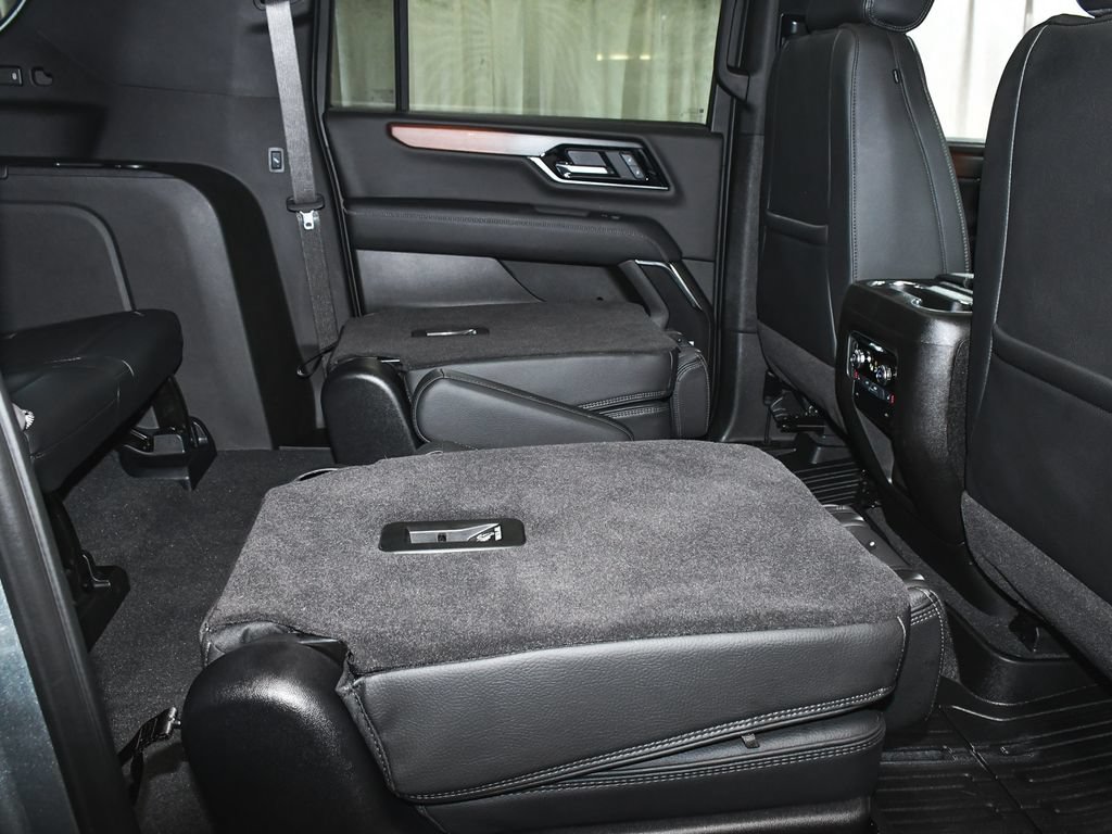 Used 2026 GMC Yukon XL Denali w/ Sun & Power Step Package AWD/4WD image 56
