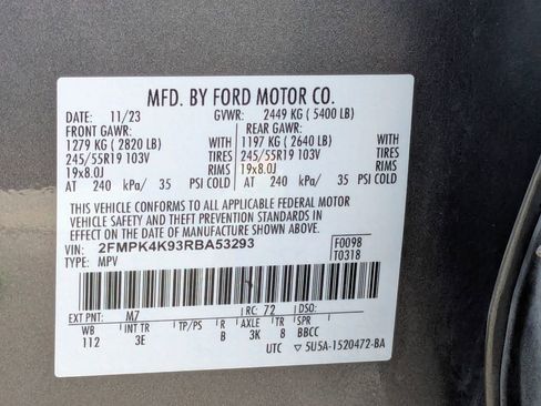 Used 2024 Ford Edge Titanium image 29