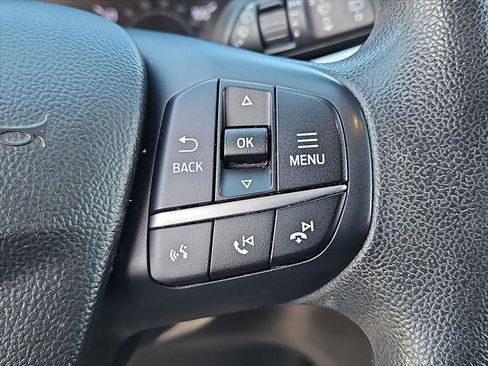 Used 2020 Ford Escape SE image 18