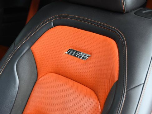 Used 2018 Chevrolet Camaro SS w/ Hot Wheels Edition RWD image 22