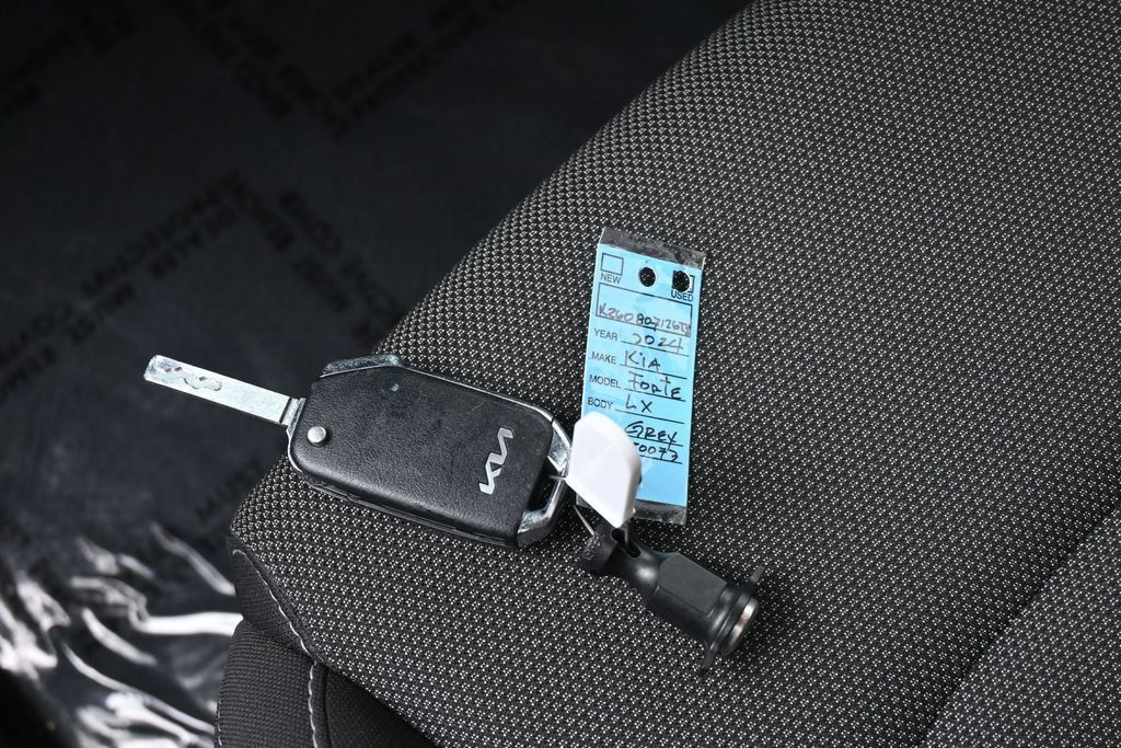 Used 2024 Kia Forte LXS FWD image 19