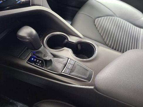 Certified 2024 Toyota Camry SE FWD image 30