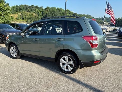 Used 2016 Subaru Forester 2.5i Premium AWD/4WD image 3