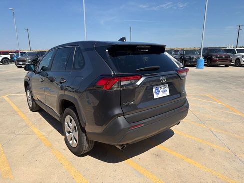 Used 2025 Toyota RAV4 LE AWD/4WD image 5