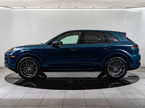 New 2026 Porsche Cayenne AWD/4WD image 2