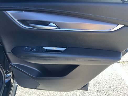 Used 2022 Cadillac XT5 Luxury FWD image 31