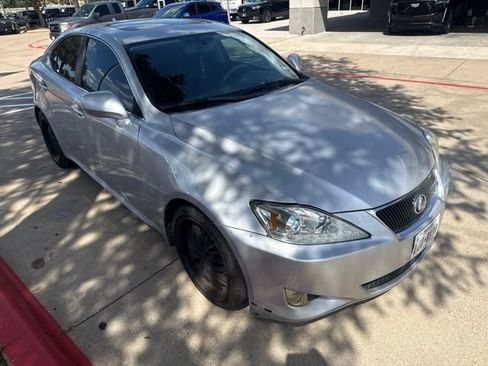 Used 2007 Lexus IS 250 w/ Premium Pkg RWD image 1