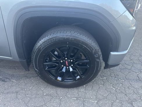 New 2026 GMC Sierra 1500 Elevation image 9