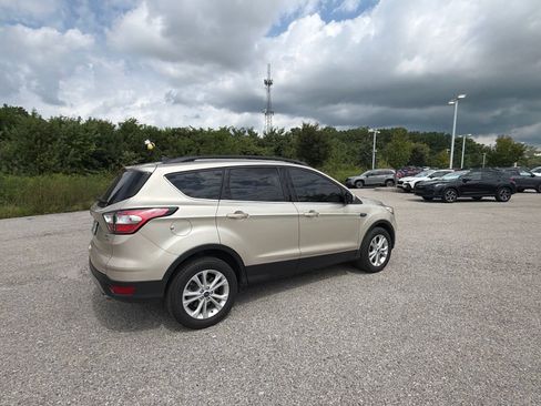 Used 2018 Ford Escape SEL AWD/4WD image 22