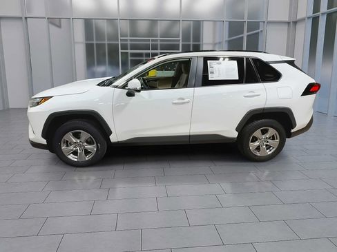 Used 2023 Toyota RAV4 XLE FWD image 5