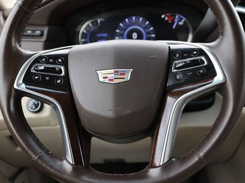 Used 2016 Cadillac Escalade ESV Premium AWD/4WD image 19