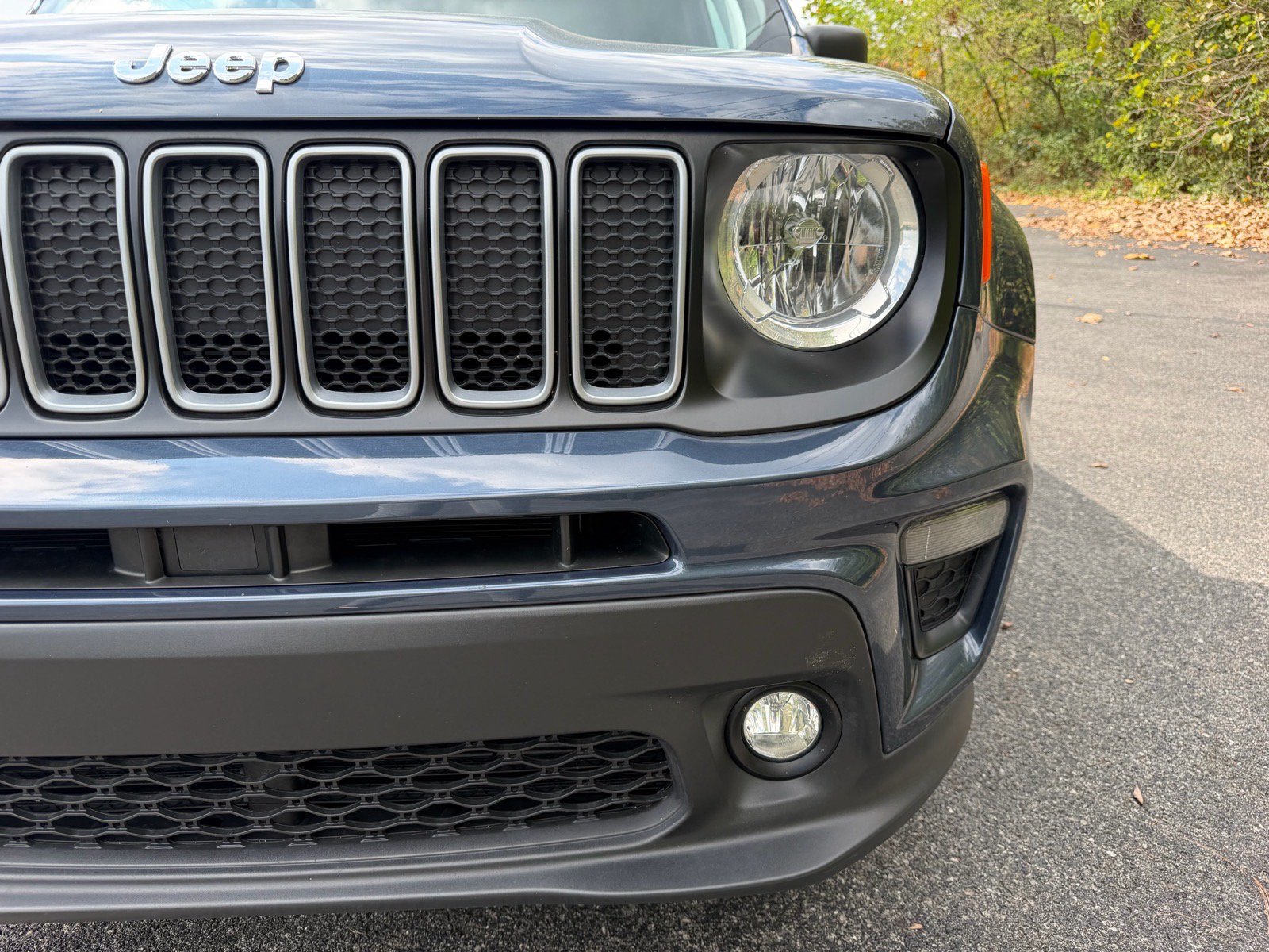 Used 2022 Jeep Renegade Latitude w/ Convenience Group AWD/4WD image 6