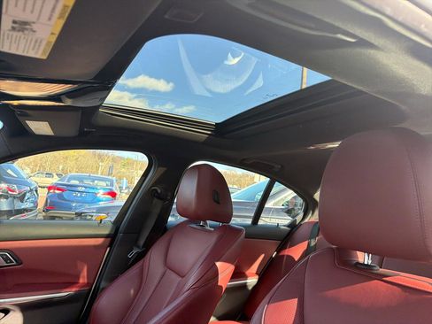 Used 2023 BMW 330i xDrive Sedan w/ M Sport Package image 31