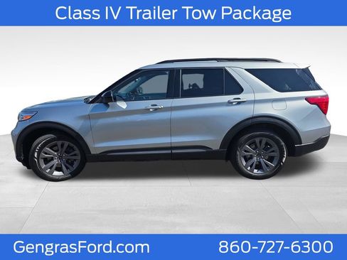 Certified 2022 Ford Explorer XLT w/ Equipment Group 202A AWD/4WD image 5