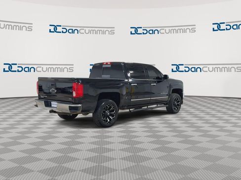 Used 2017 Chevrolet Silverado 1500 LTZ AWD/4WD image 8