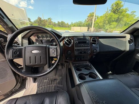 Used 2012 Ford F250 Lariat w/ Chrome Pkg AWD/4WD image 8