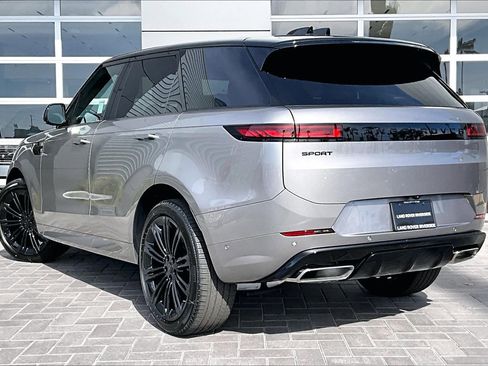 New 2026 Land Rover Range Rover Sport Dynamic SE image 3