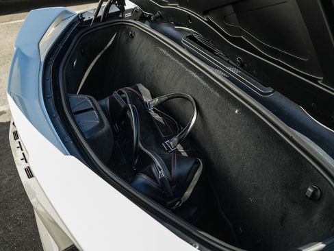 Used 2023 Chevrolet Corvette Stingray Premium Conv w/ Z51 Performance Package RWD image 27