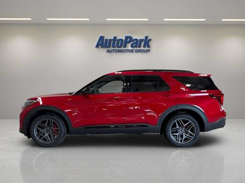New 2026 Ford Explorer ST-Line w/ ST-Line Street Pack AWD/4WD image 4