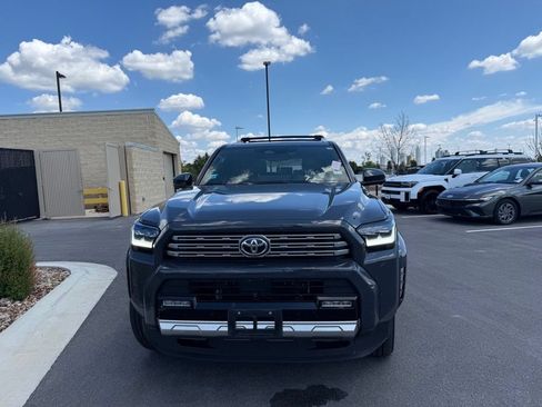 Used 2025 Toyota 4Runner Limited AWD/4WD image 4