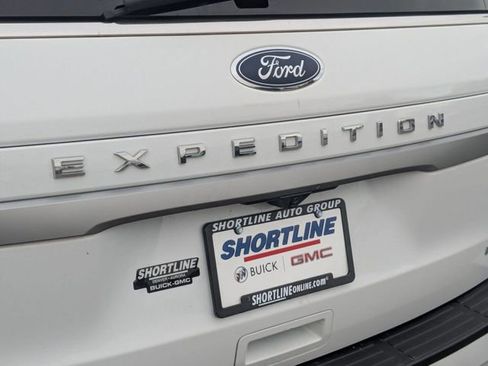 Used 2024 Ford Expedition Max XLT image 11
