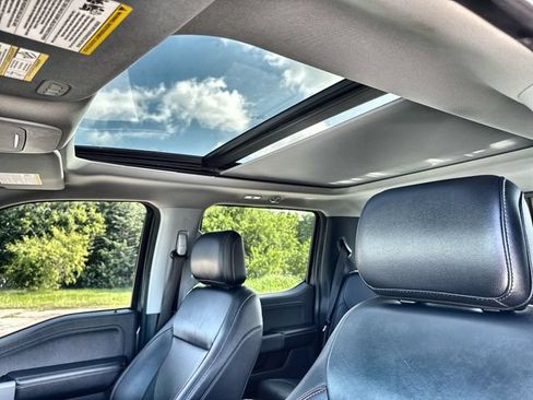 Used 2022 Ford F150 Lariat w/ Equipment Group 502A High AWD/4WD image 22