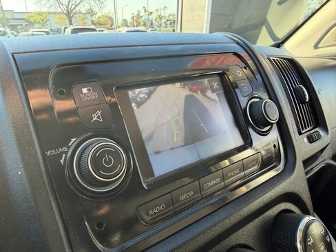 Used 2018 RAM ProMaster 1500 w/ Interior Convenience Group image 15