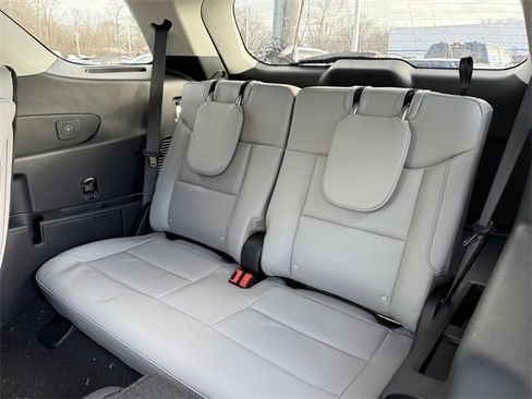 New 2026 Ford Explorer Active w/ Active Comfort Package image 15
