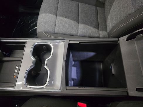 Used 2026 GMC Acadia Elevation FWD image 28