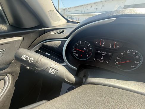 Used 2025 Chevrolet Malibu LT FWD image 22