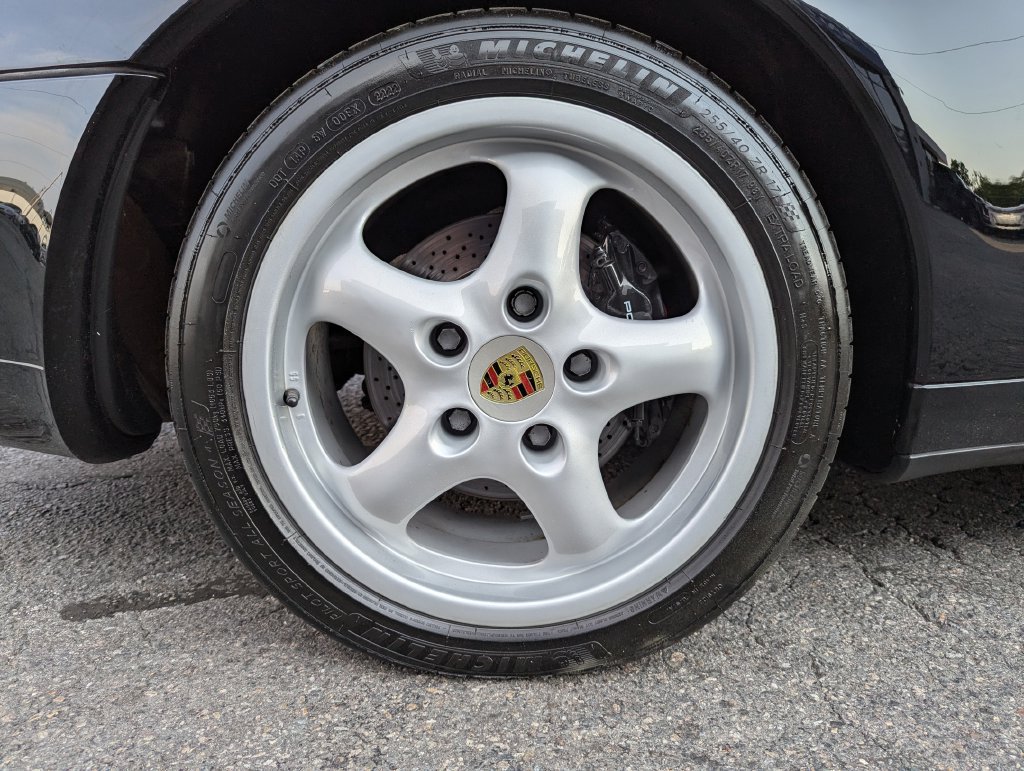 Used 1997 Porsche 911 Carrera RWD image 66