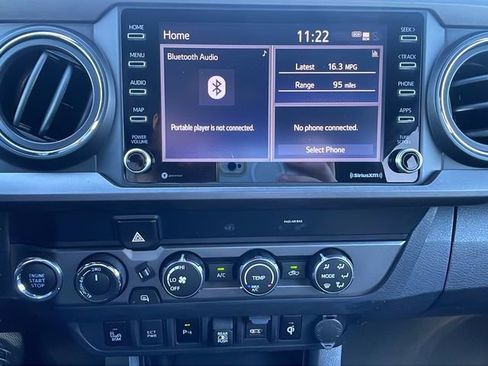 Used 2020 Toyota Tacoma TRD Off-Road w/ Technology Package image 26