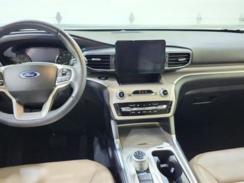 Used 2023 Ford Explorer XLT w/ Equipment Group 202A RWD image 24