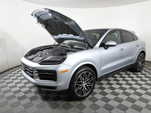 Used 2026 Porsche Cayenne Coupe AWD/4WD image 34
