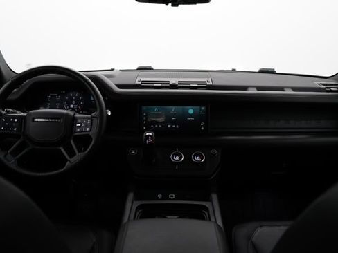Used 2024 Land Rover Defender 110 X-Dynamic SE AWD/4WD image 15