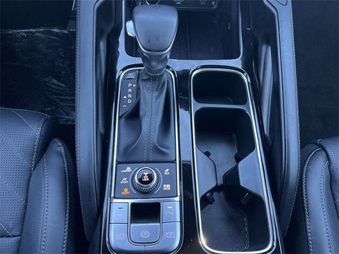 Used 2025 Kia Telluride SX Prestige X-Line image 18