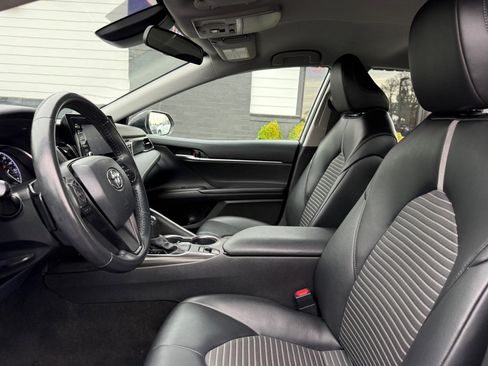 Used 2021 Toyota Camry SE image 13