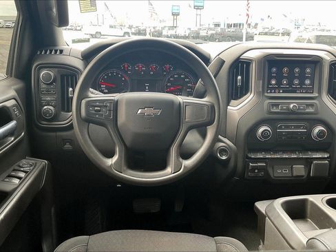 Used 2023 Chevrolet Silverado 1500 Custom Trail Boss w/ LPO, Dark Essentials Package image 5