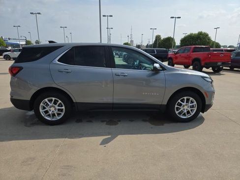 Used 2024 Chevrolet Equinox LT AWD/4WD image 8