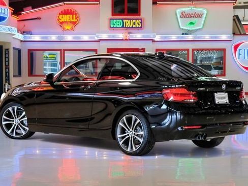 Used 2019 BMW 230i xDrive Coupe w/ Convenience Package image 4