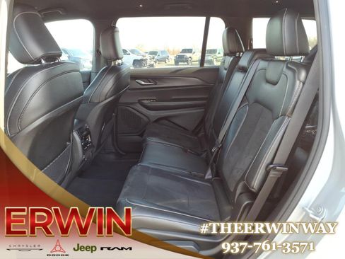 Certified 2024 Jeep Grand Cherokee L Laredo image 25