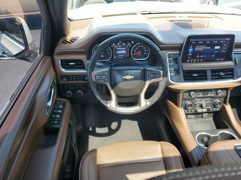 Used 2021 Chevrolet Suburban High Country AWD/4WD image 11