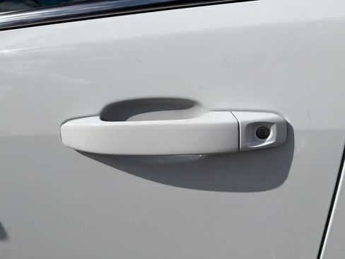 Used 2019 GMC Canyon SLE image 13